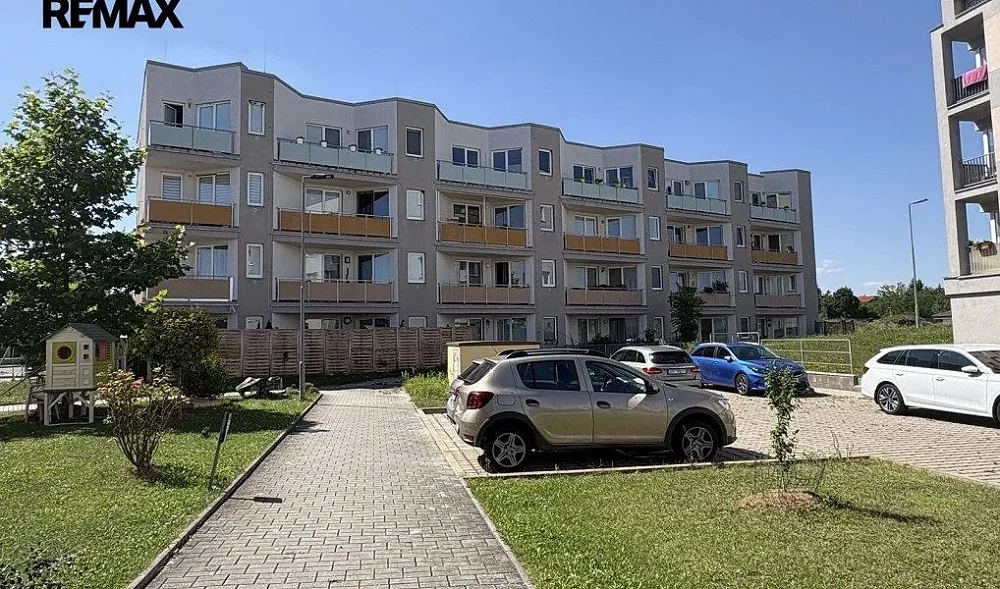 3+kk, U hřiště, Velký Osek, Kolín, Středočeský kraj
