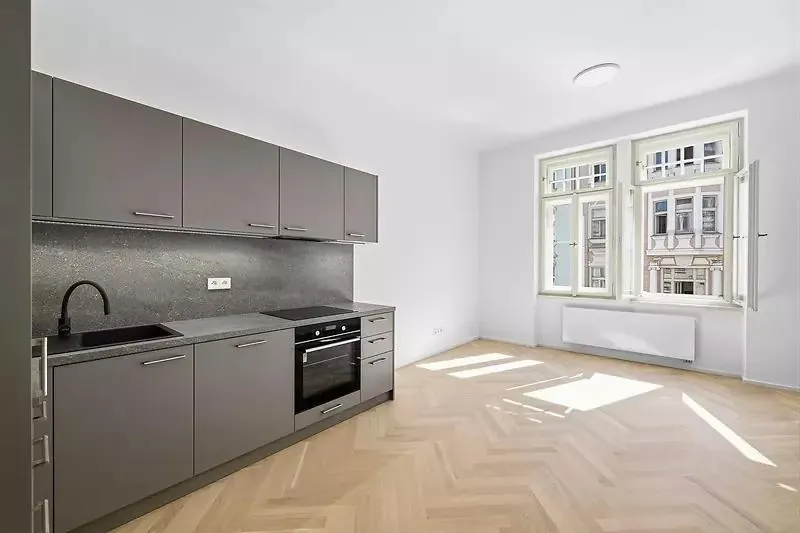 4+kk, Sezimova, Praha 4 - Nusle