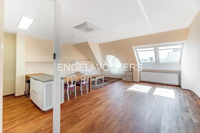 4+kk, náměstí Jiřího z Poděbrad, Praha 2 - Vinohrady
