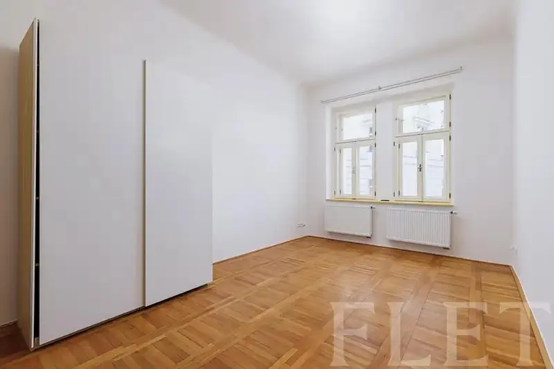 1+1, Kamenická, Praha 7 - Holešovice
