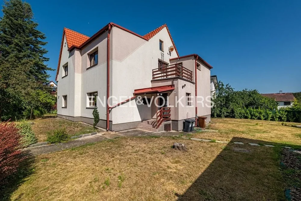 6 a více, Hornofova, Praha 6 - Nebušice