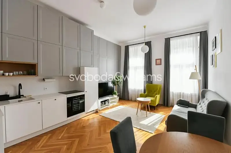 2+kk, Varšavská, Praha 2 - Vinohrady