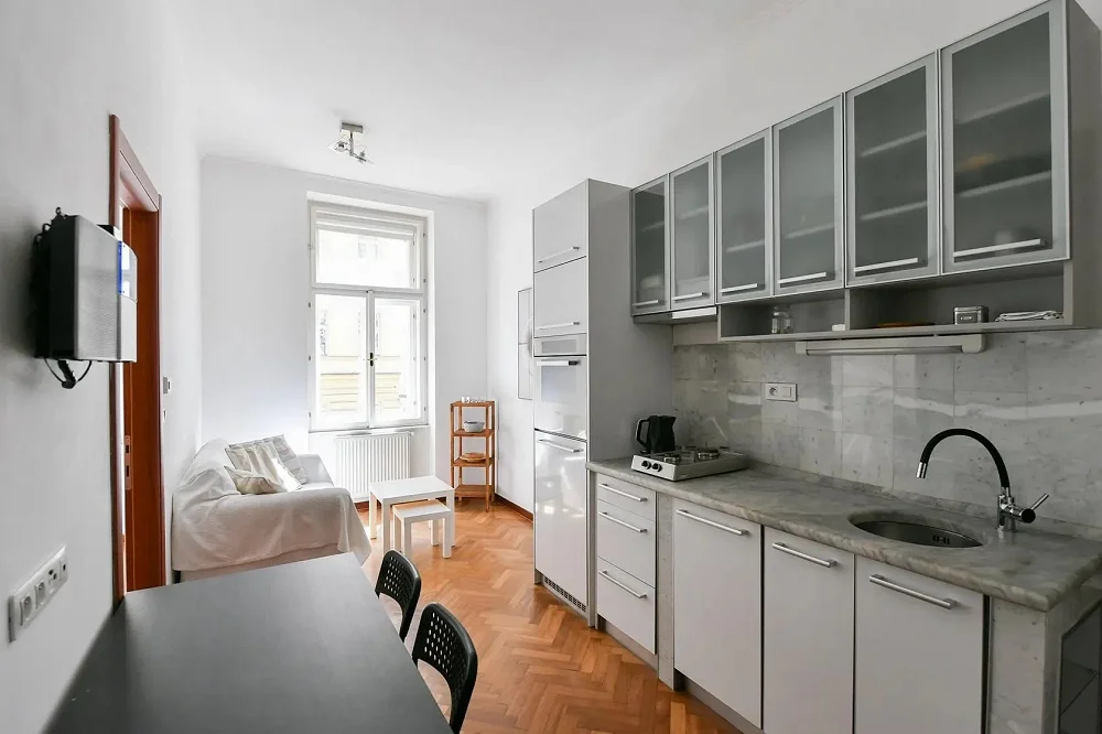 2+kk, Koubkova, Praha 2 - Nové Město
